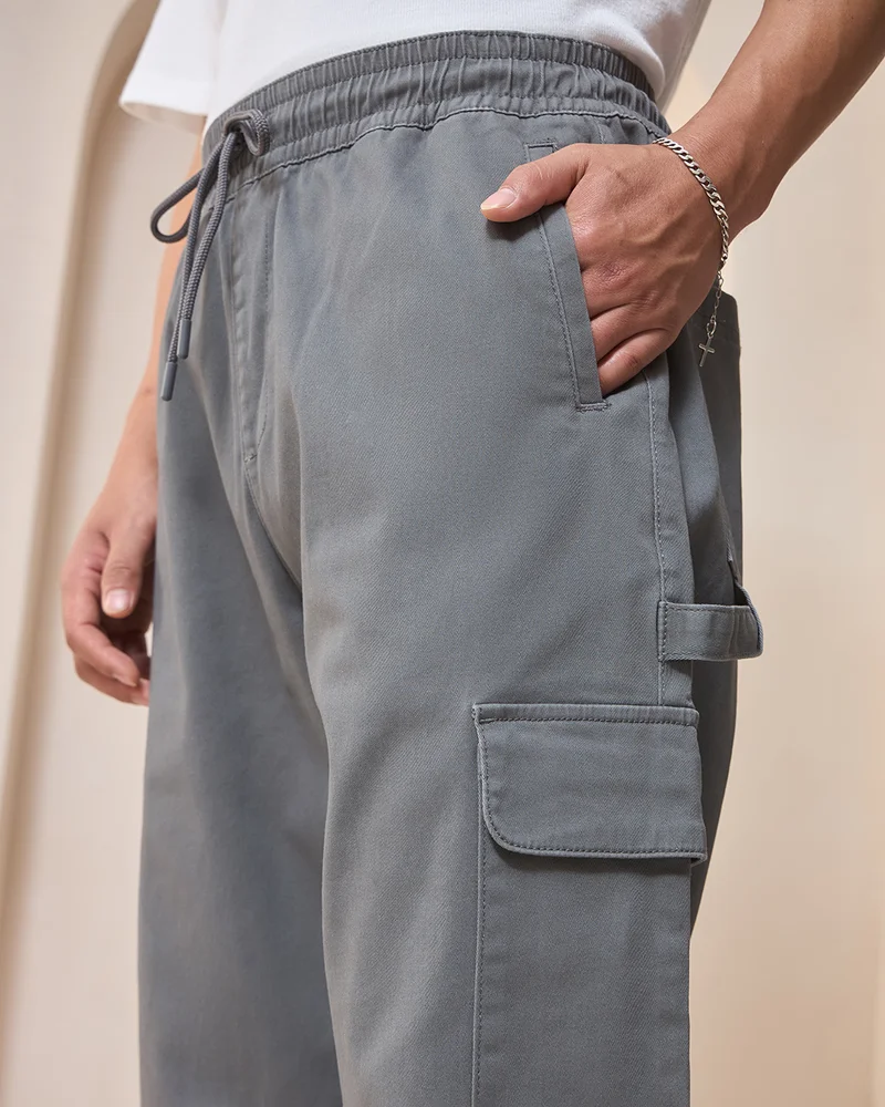 bewakoof  Men's Grey Oversized Cargo Carpenter Pants for Men | Best Price UAE